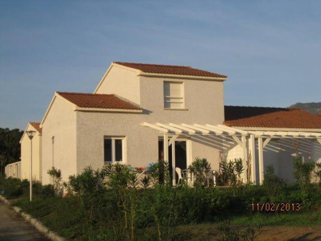 Villa T3 Bord De Mer - Vue Mer A 500 M De La Plage- Piscine Chauffee A Casetta Di A Spiaggia Червионе Экстерьер фото
